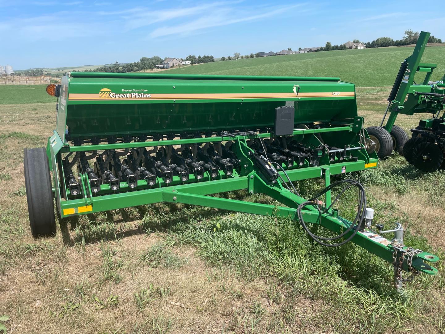 Great Plains 1300 end wheel drill - s/n GP-CC3370 - Photo 2