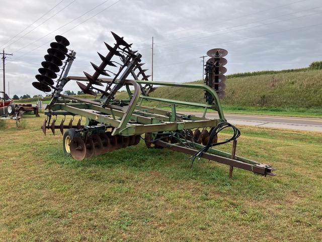 1979 John Deere 230 disk for sale in Laurel, NE